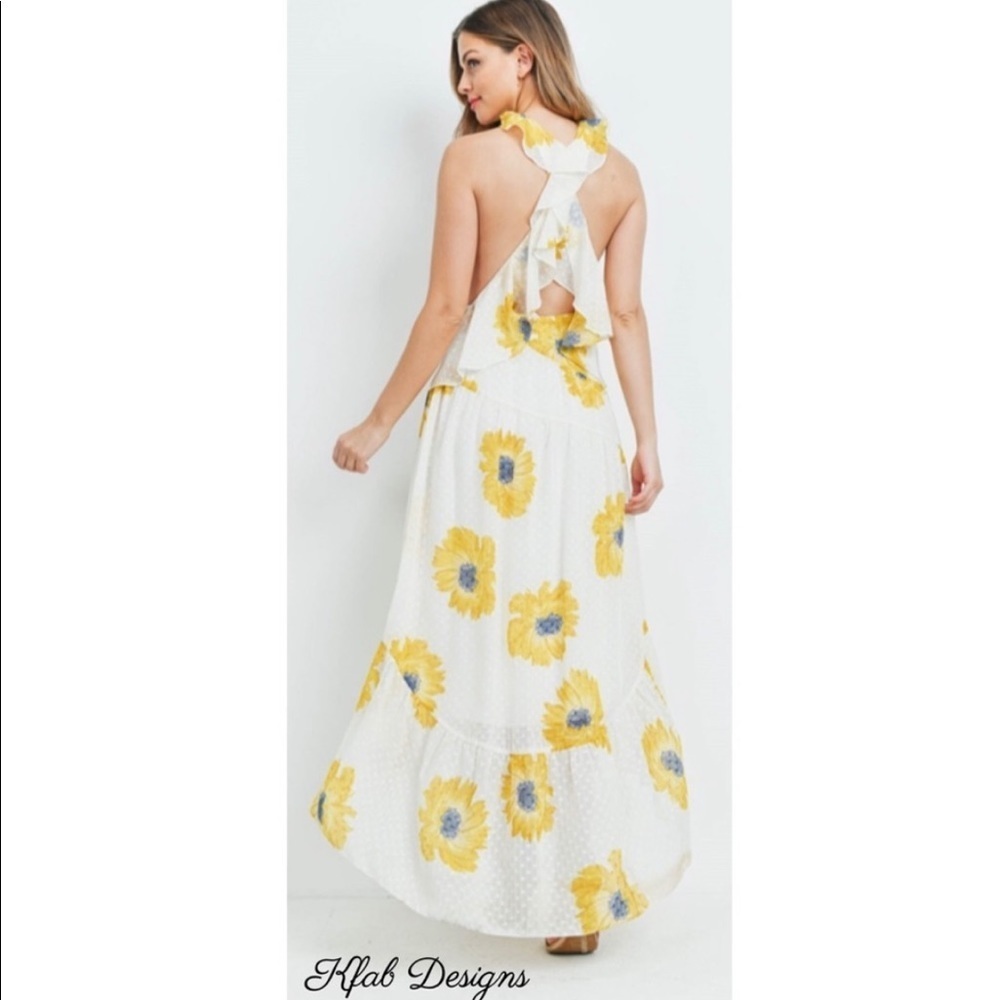 New! Clearance 🔥Ruffled Floral Halter Cross Back Maxi Dress - Picture 4 of 8
